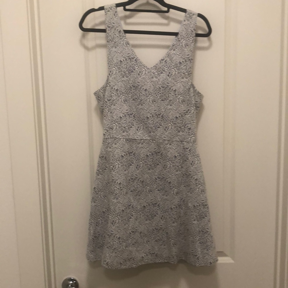 BCBGeneration Dress Large Grey/White